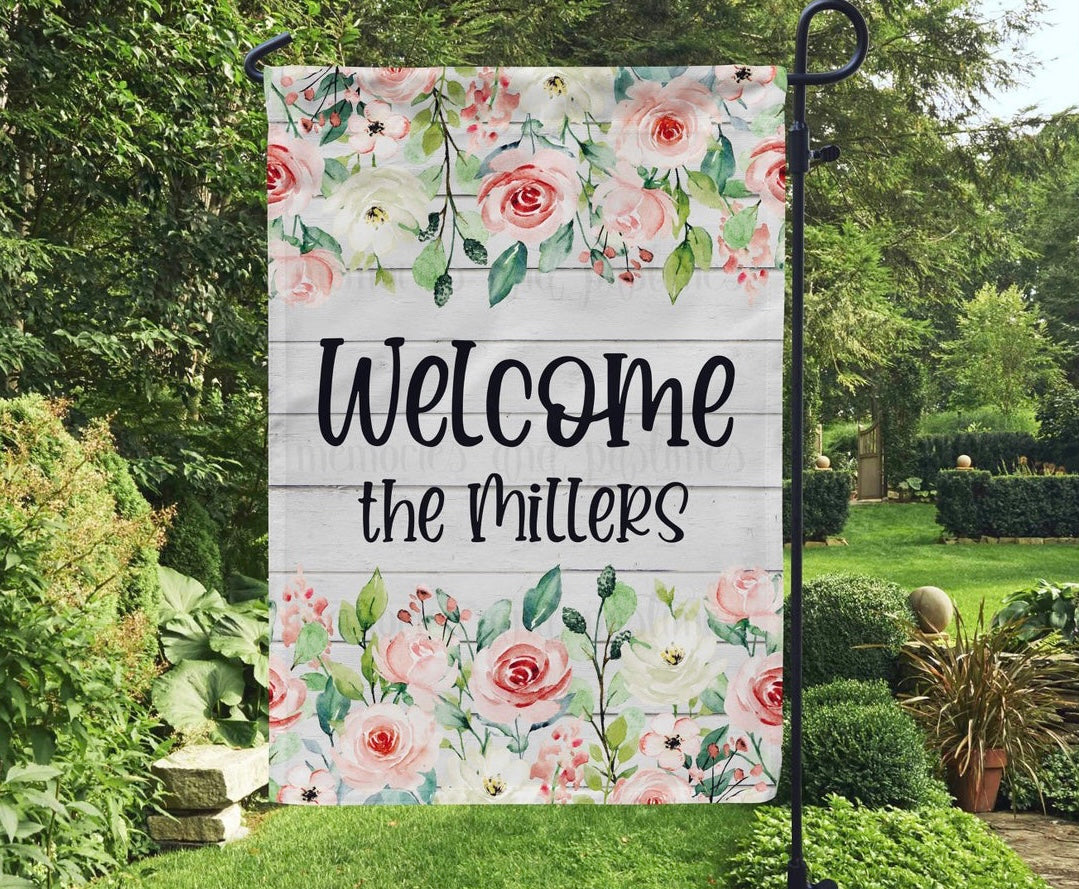 Wood Welcome Garden Flag